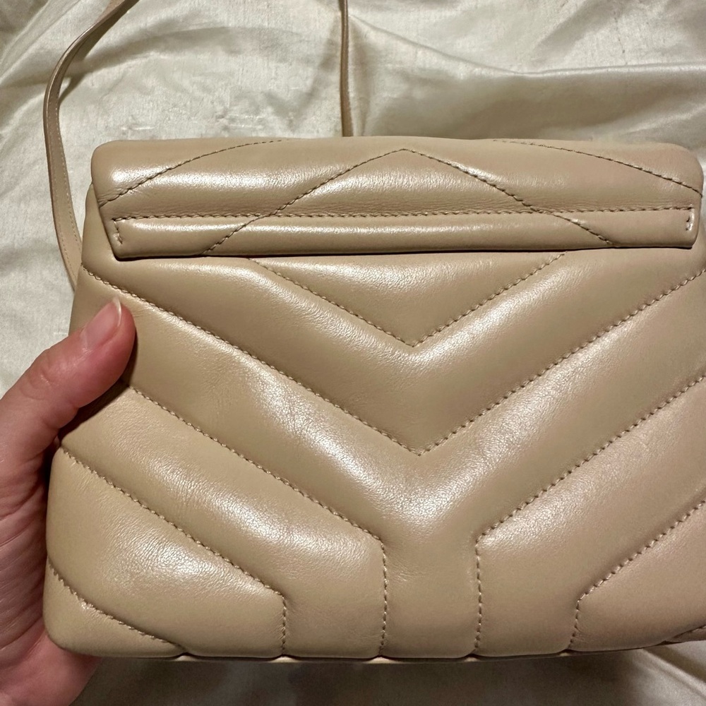 Saint Laurent Tan Crossbody Bag - Picture 3 of 13